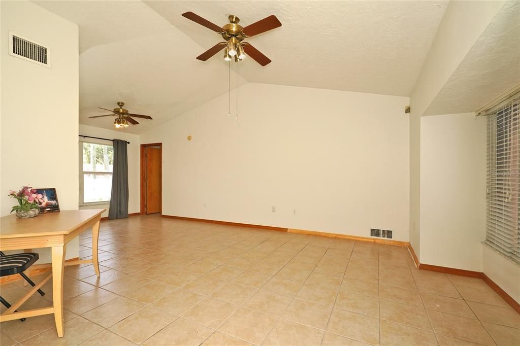 待售: $338,860 (3 贝兹, 2 浴室, 1632 平方英尺)