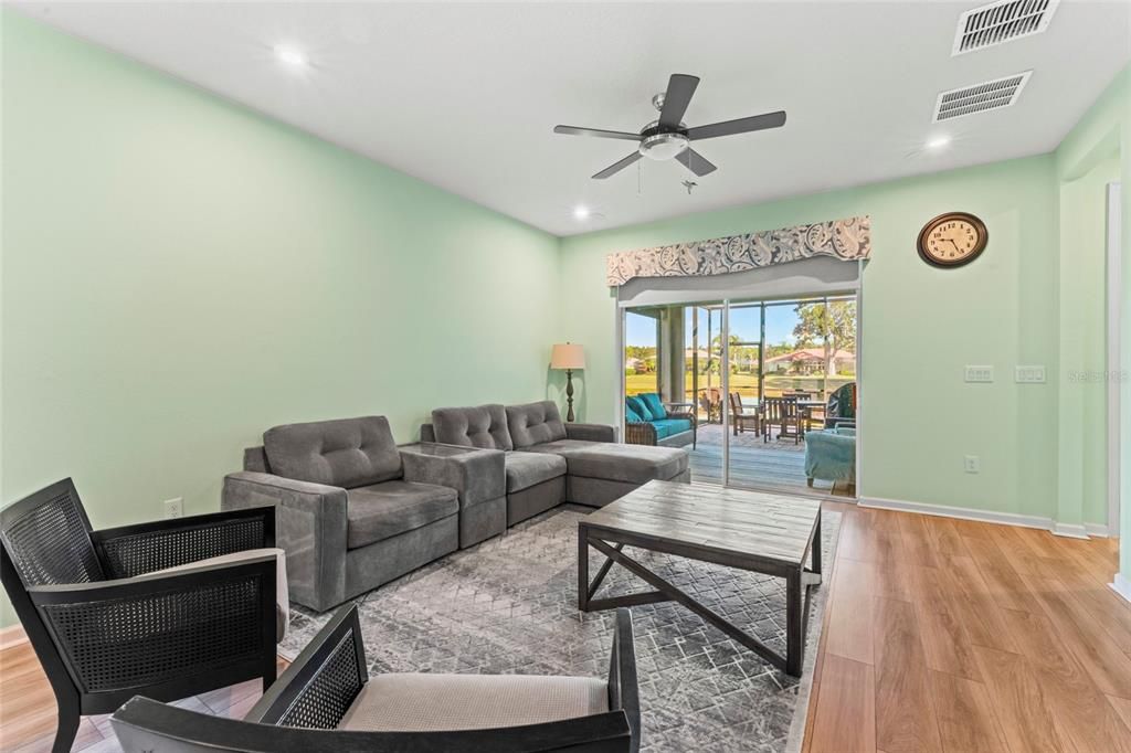 En Venta: $419,999 (4 camas, 2 baños, 1891 Pies cuadrados)