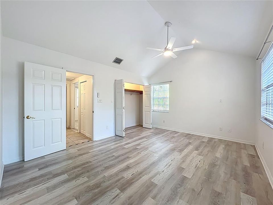 For Rent: $3,000 (3 beds, 2 baths, 1392 Square Feet)