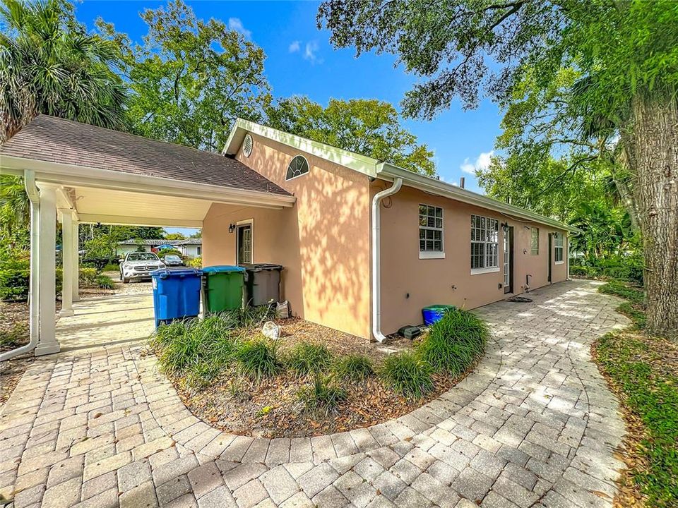 For Rent: $3,000 (3 beds, 2 baths, 1392 Square Feet)