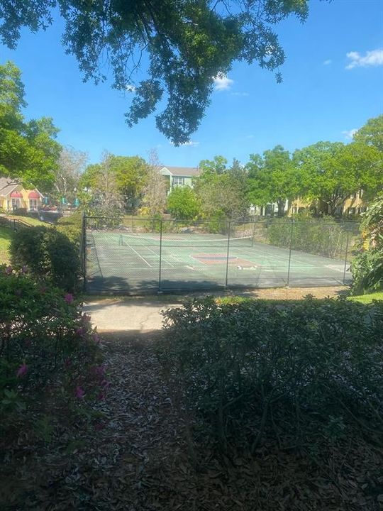 For Rent: $1,800 (3 beds, 2 baths, 1192 Square Feet)