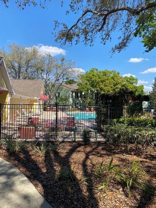 For Rent: $1,800 (3 beds, 2 baths, 1192 Square Feet)