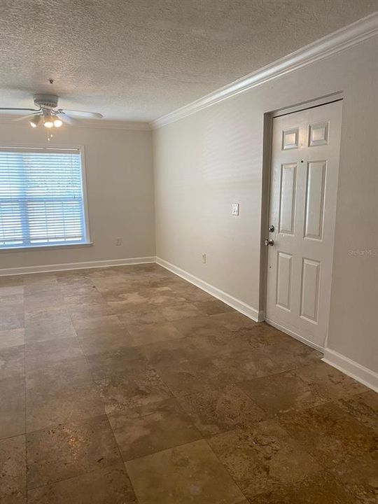 For Rent: $1,800 (3 beds, 2 baths, 1192 Square Feet)