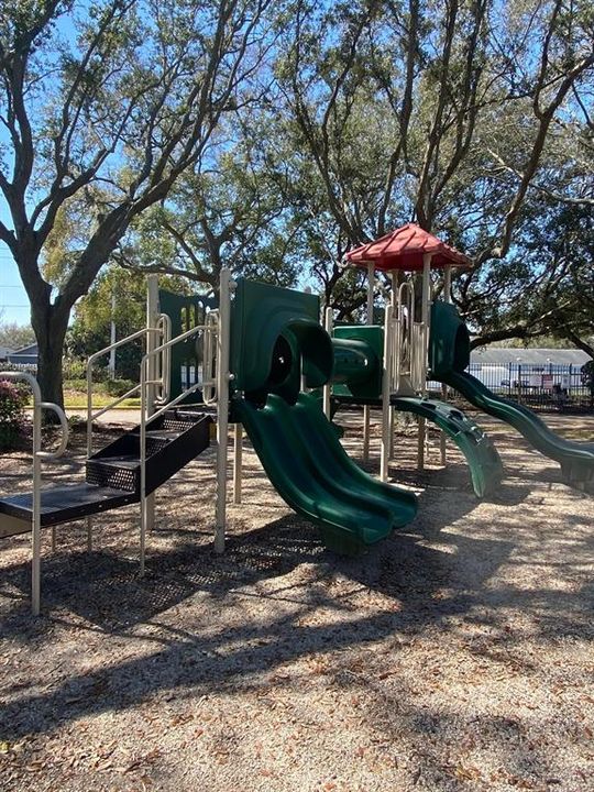 For Rent: $1,800 (3 beds, 2 baths, 1192 Square Feet)