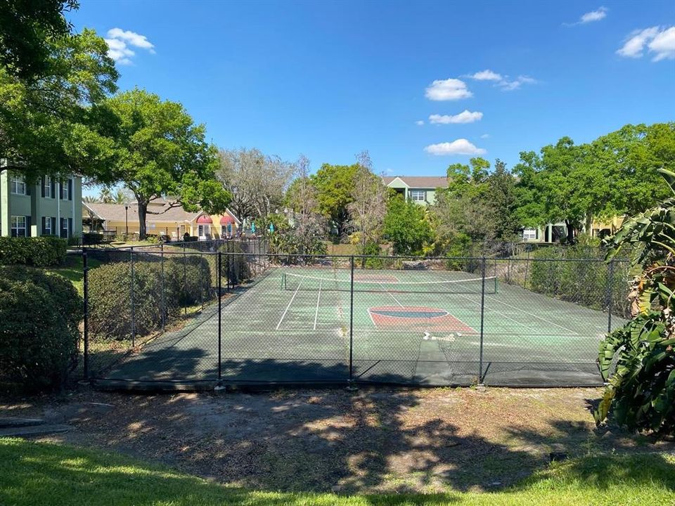 For Rent: $1,800 (3 beds, 2 baths, 1192 Square Feet)