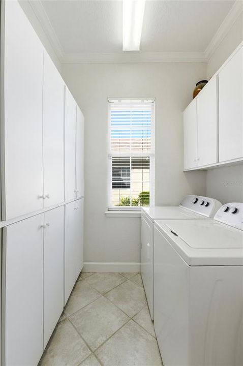 待售: $449,000 (4 贝兹, 2 浴室, 2495 平方英尺)