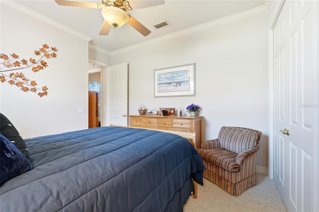 待售: $449,000 (4 贝兹, 2 浴室, 2495 平方英尺)