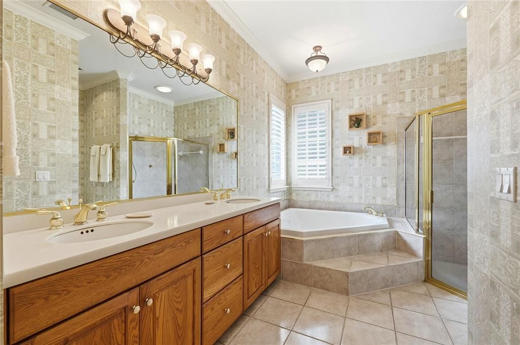 待售: $449,000 (4 贝兹, 2 浴室, 2495 平方英尺)