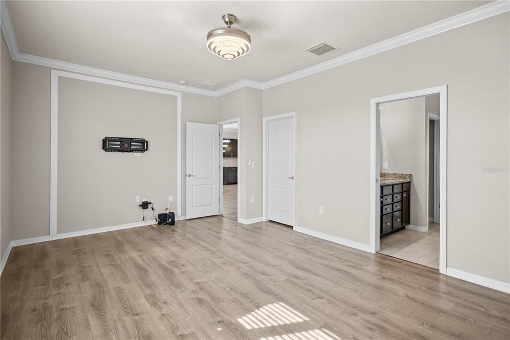 待售: $430,000 (3 贝兹, 2 浴室, 2162 平方英尺)