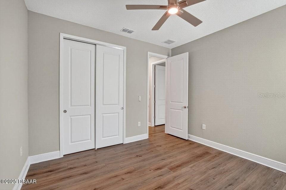 En Venta: $725,000 (5 camas, 4 baños, 3051 Pies cuadrados)