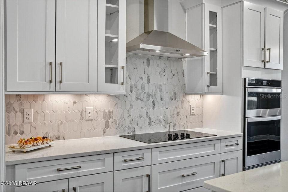 En Venta: $725,000 (5 camas, 4 baños, 3051 Pies cuadrados)