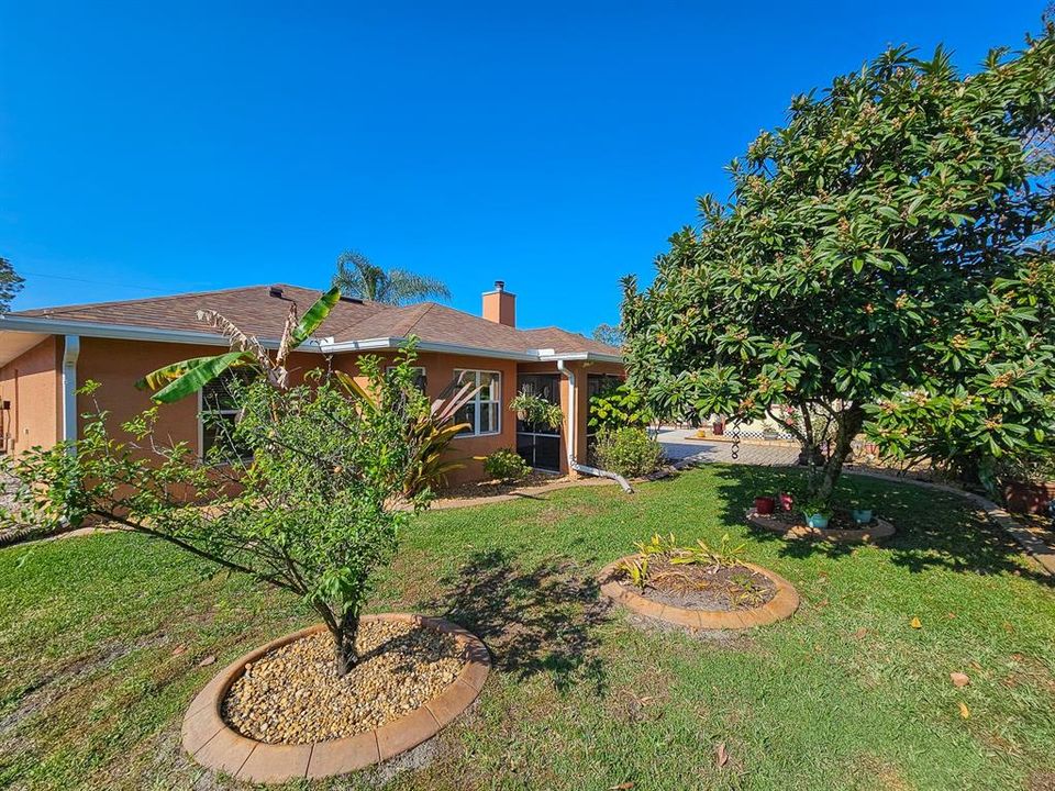 For Sale: $344,000 (3 beds, 2 baths, 1614 Square Feet)