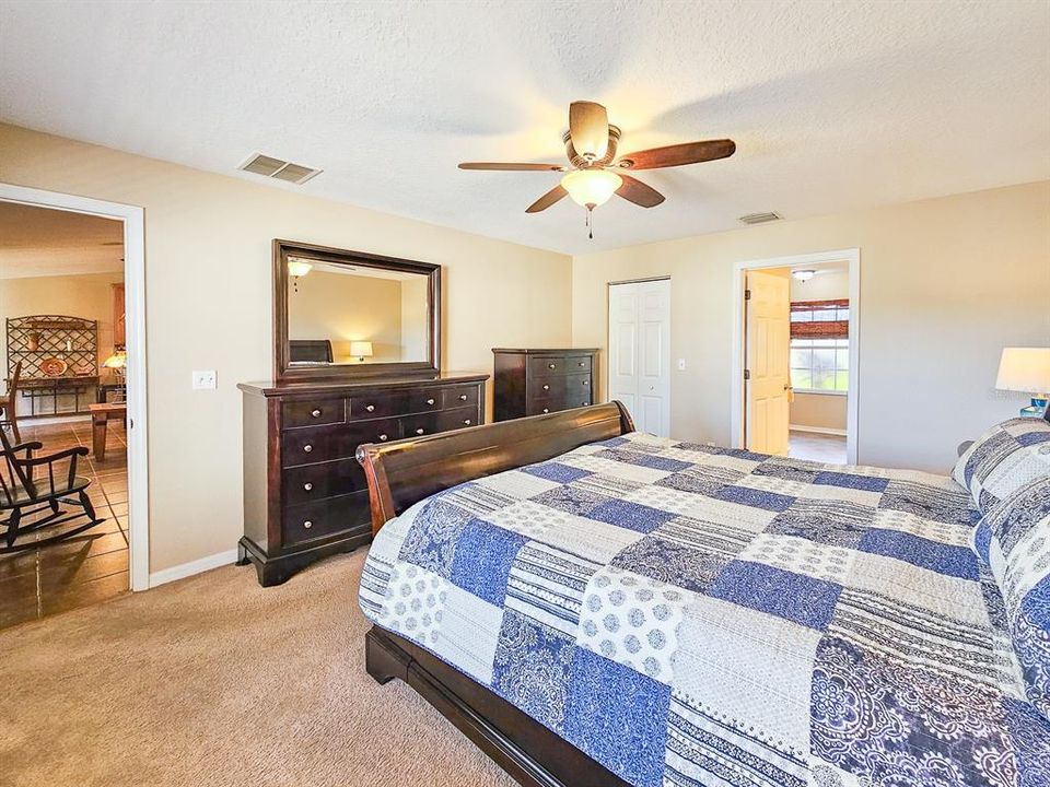 For Sale: $344,000 (3 beds, 2 baths, 1614 Square Feet)