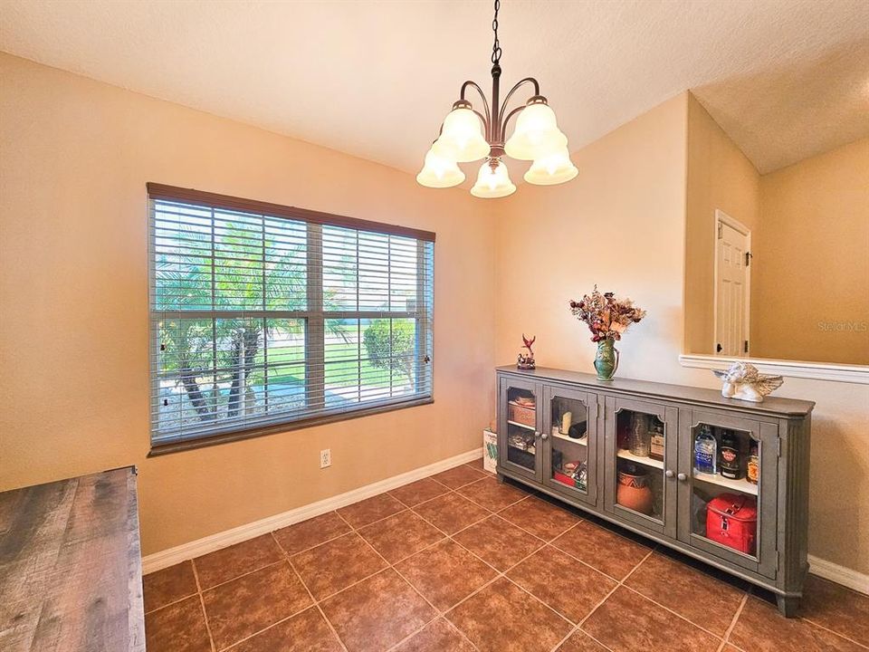 For Sale: $344,000 (3 beds, 2 baths, 1614 Square Feet)