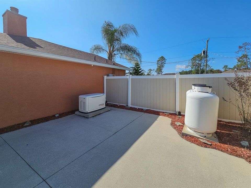 For Sale: $344,000 (3 beds, 2 baths, 1614 Square Feet)