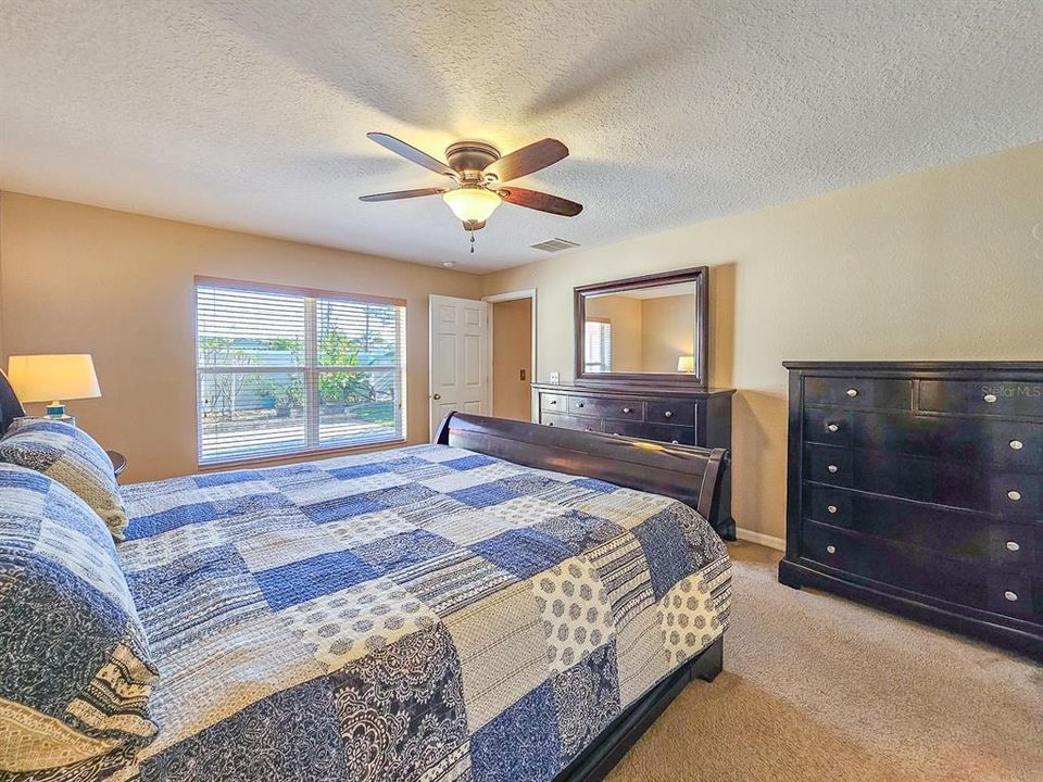 For Sale: $344,000 (3 beds, 2 baths, 1614 Square Feet)