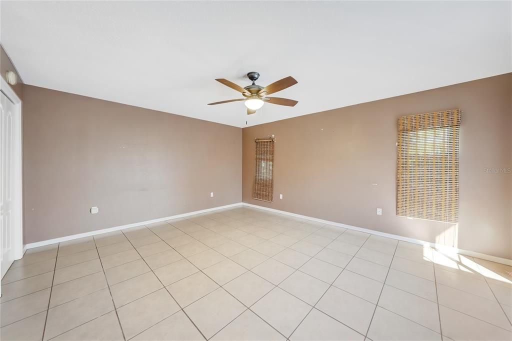 待售: $399,000 (3 贝兹, 2 浴室, 2805 平方英尺)