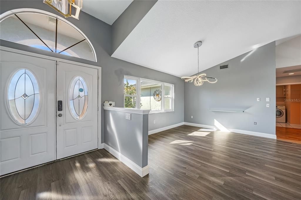 待售: $399,000 (3 贝兹, 2 浴室, 2805 平方英尺)