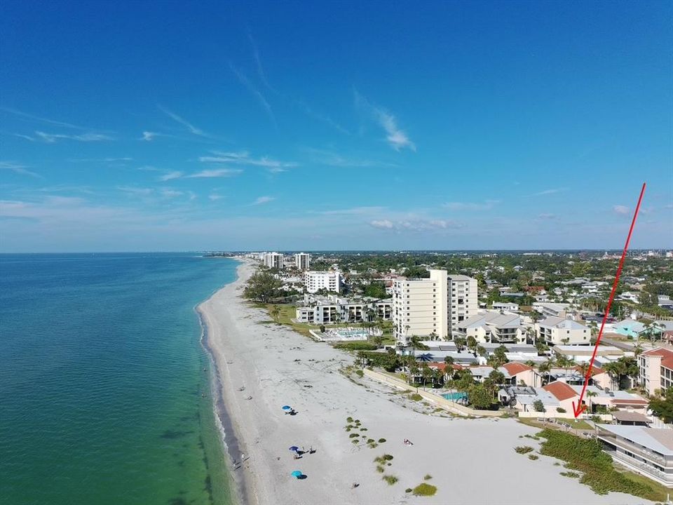 На продажу: $795,000 (0.25 acres)