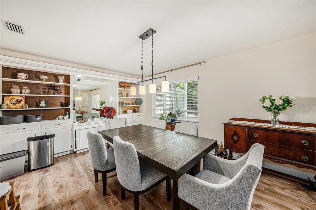 En Venta: $450,000 (3 camas, 2 baños, 1624 Pies cuadrados)