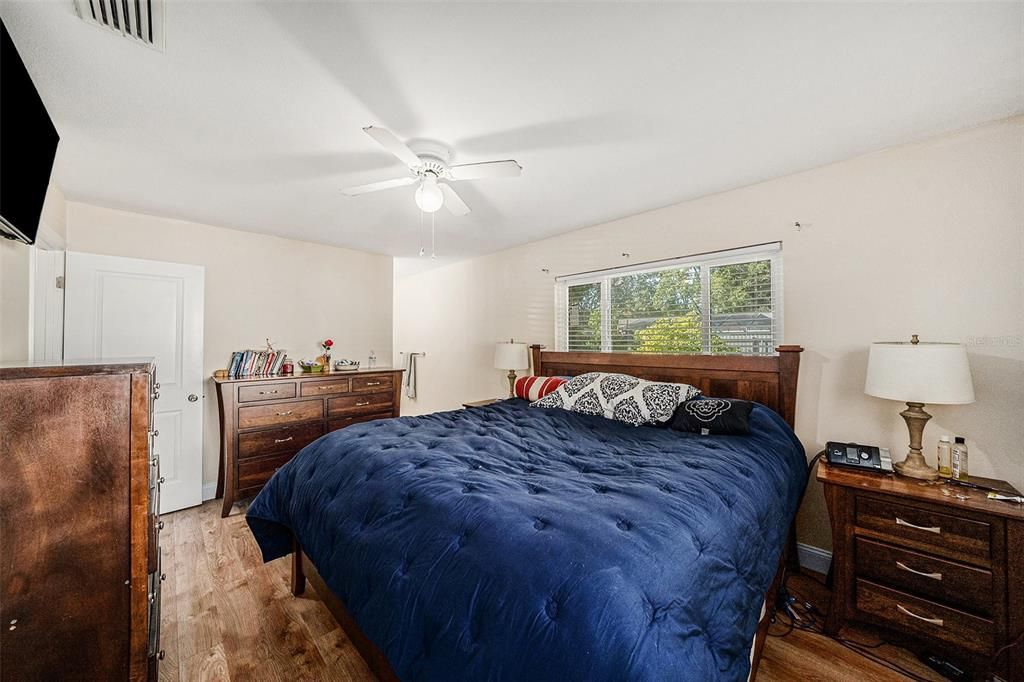 En Venta: $450,000 (3 camas, 2 baños, 1624 Pies cuadrados)