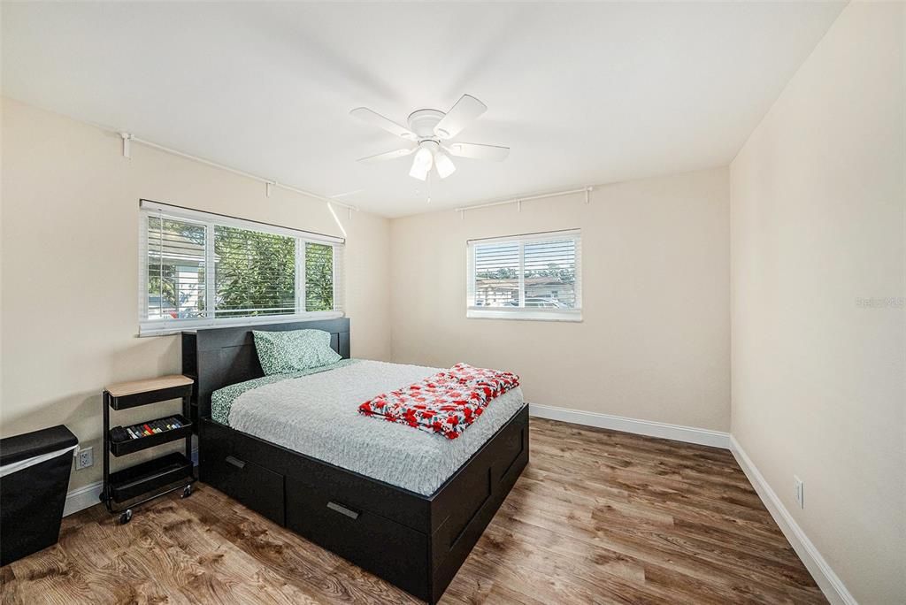 En Venta: $450,000 (3 camas, 2 baños, 1624 Pies cuadrados)