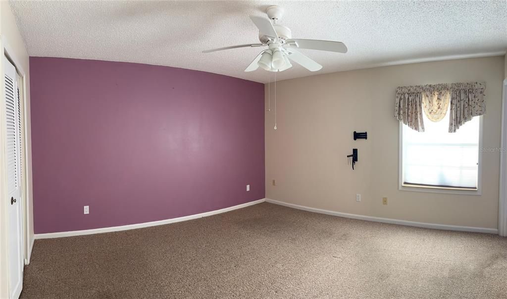 For Sale: $279,000 (2 beds, 2 baths, 1124 Square Feet)