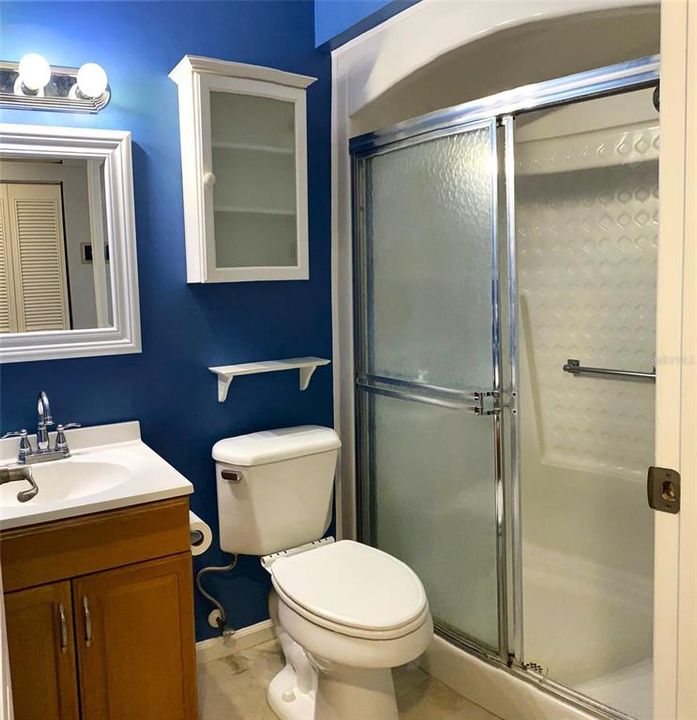 For Sale: $279,000 (2 beds, 2 baths, 1124 Square Feet)