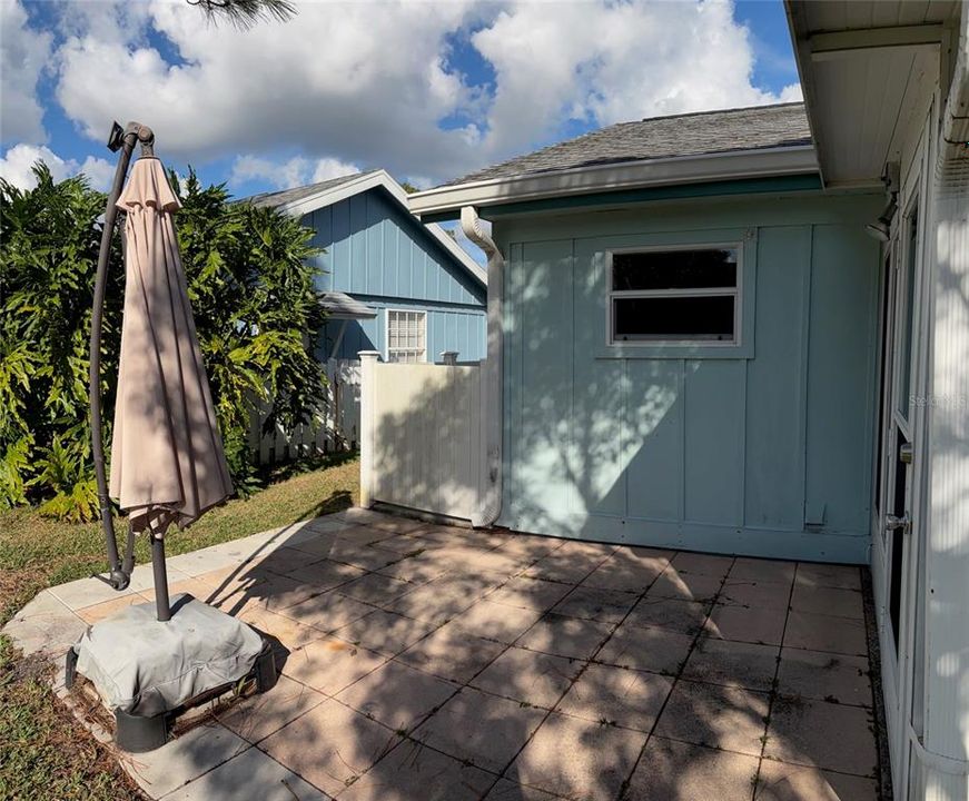 For Sale: $279,000 (2 beds, 2 baths, 1124 Square Feet)