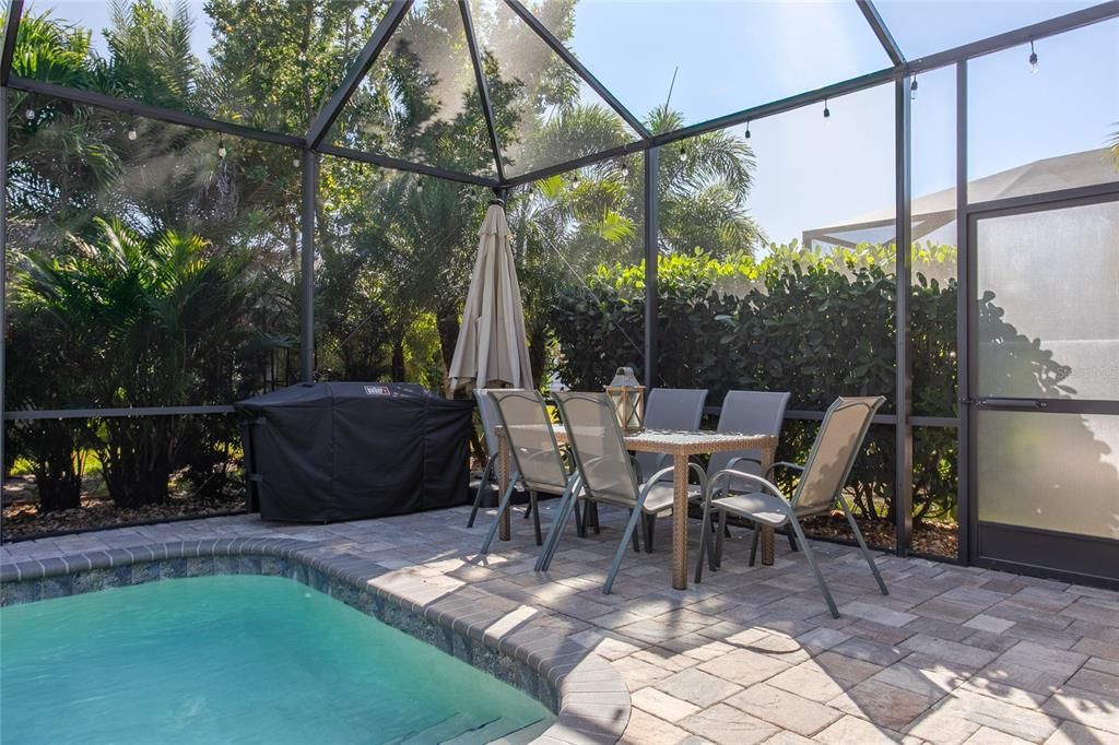 For Sale: $439,900 (4 beds, 2 baths, 2161 Square Feet)