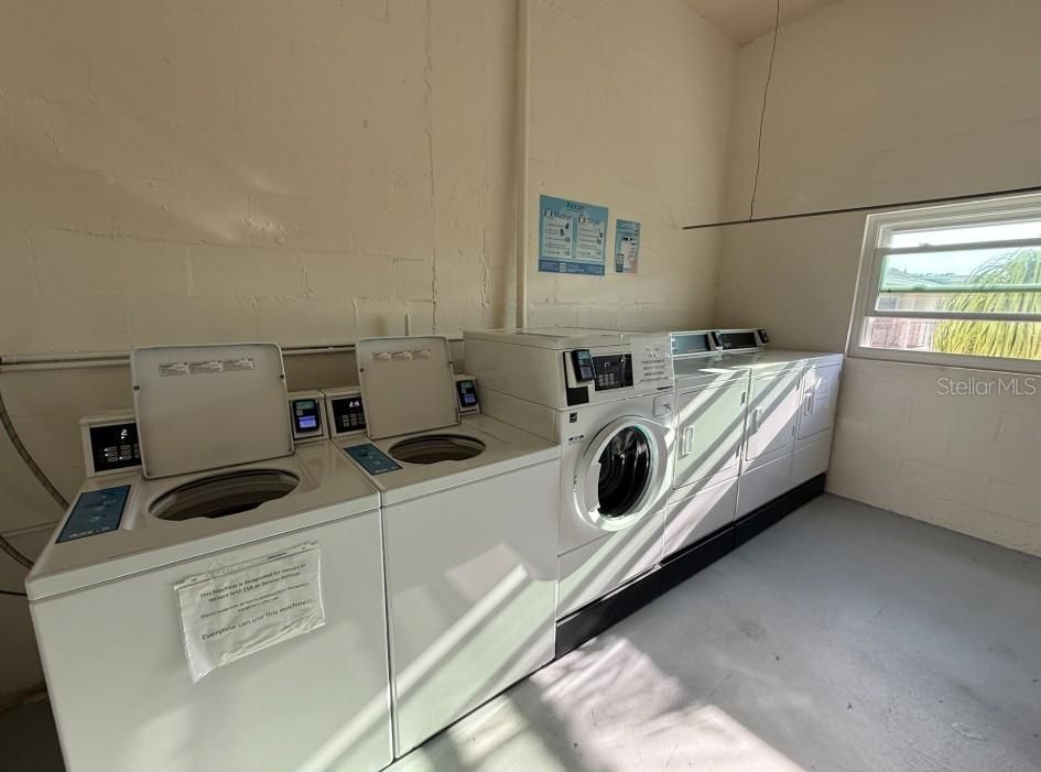 На продажу: $189,900 (2 спален, 2 ванн, 828 Квадратных фут)