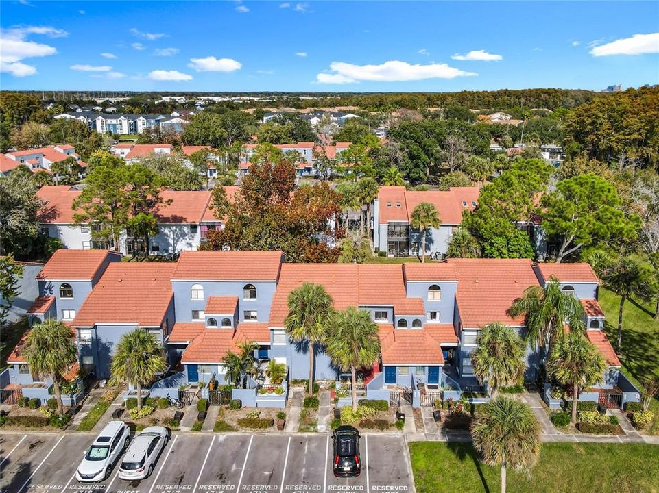 For Rent: $2,150 (2 beds, 2 baths, 860 Square Feet)