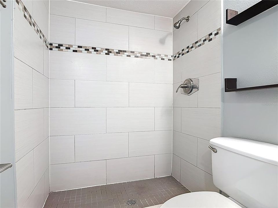 For Rent: $2,150 (2 beds, 2 baths, 860 Square Feet)