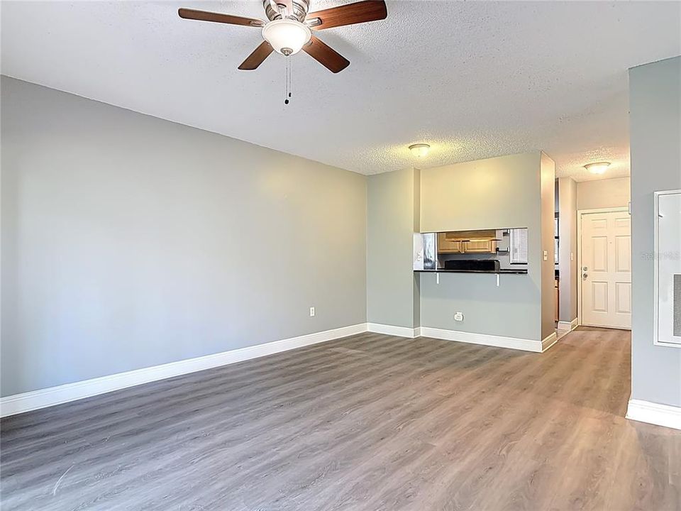 For Rent: $2,150 (2 beds, 2 baths, 860 Square Feet)