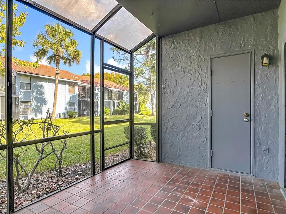 For Rent: $2,150 (2 beds, 2 baths, 860 Square Feet)