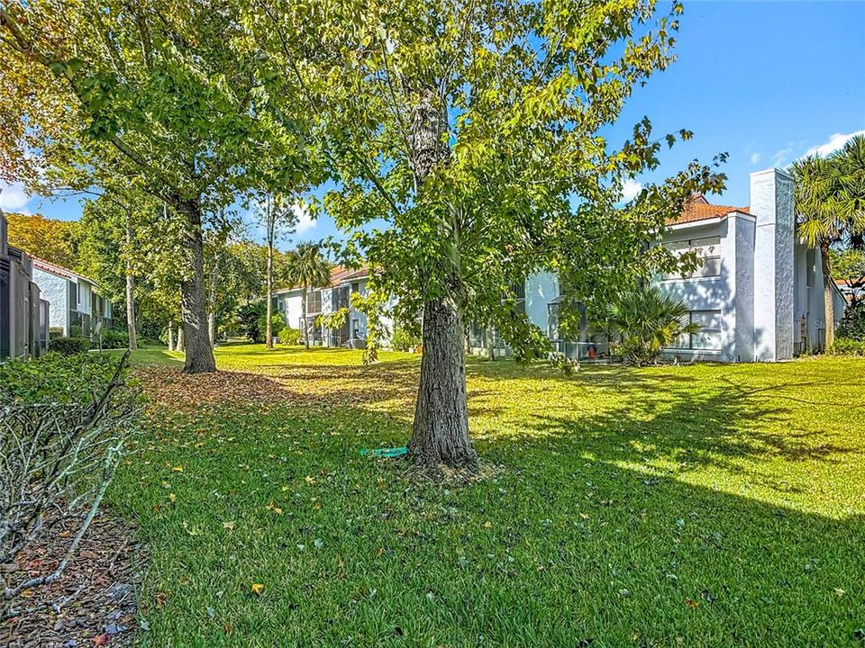 For Rent: $2,150 (2 beds, 2 baths, 860 Square Feet)