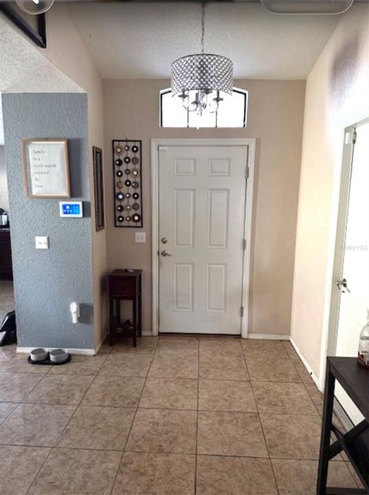 For Sale: $289,900 (3 beds, 2 baths, 1429 Square Feet)