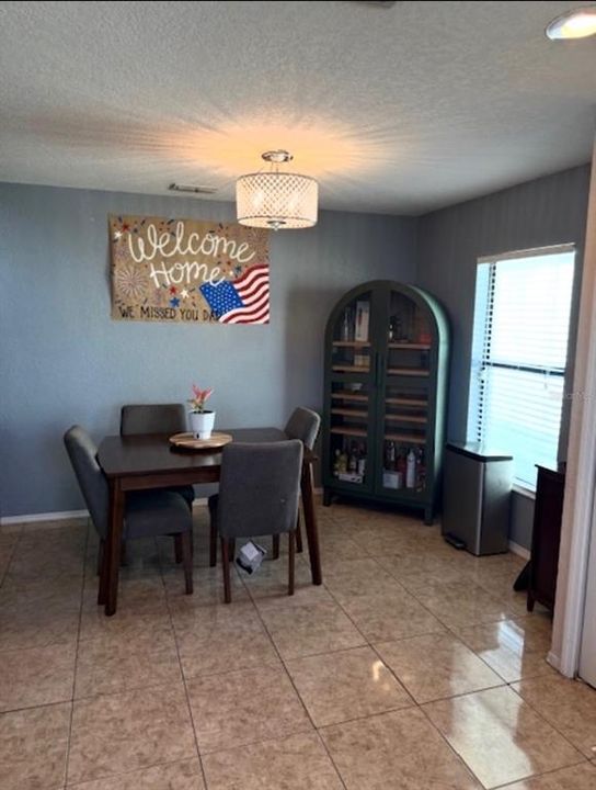 For Sale: $289,900 (3 beds, 2 baths, 1429 Square Feet)