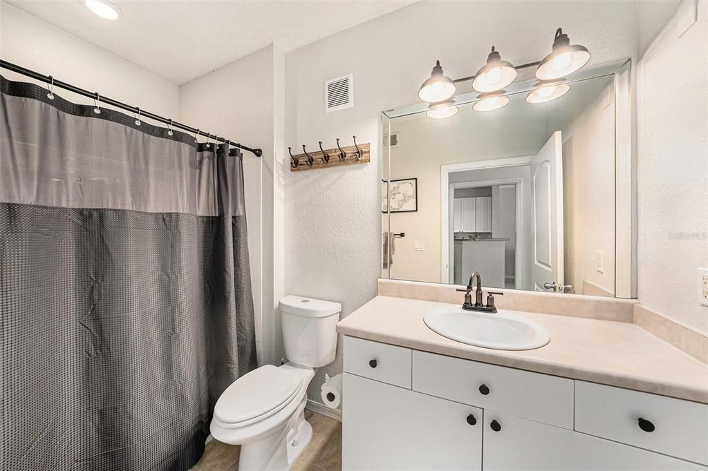 En Renta: $1,500 (1 camas, 1 baños, 696 Pies cuadrados)