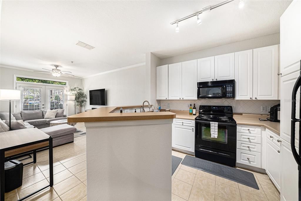 En Renta: $1,500 (1 camas, 1 baños, 696 Pies cuadrados)