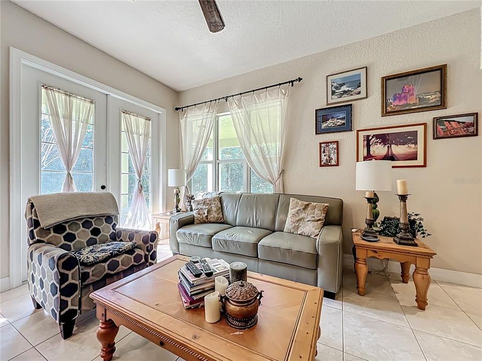 For Sale: $680,000 (4 beds, 4 baths, 2981 Square Feet)