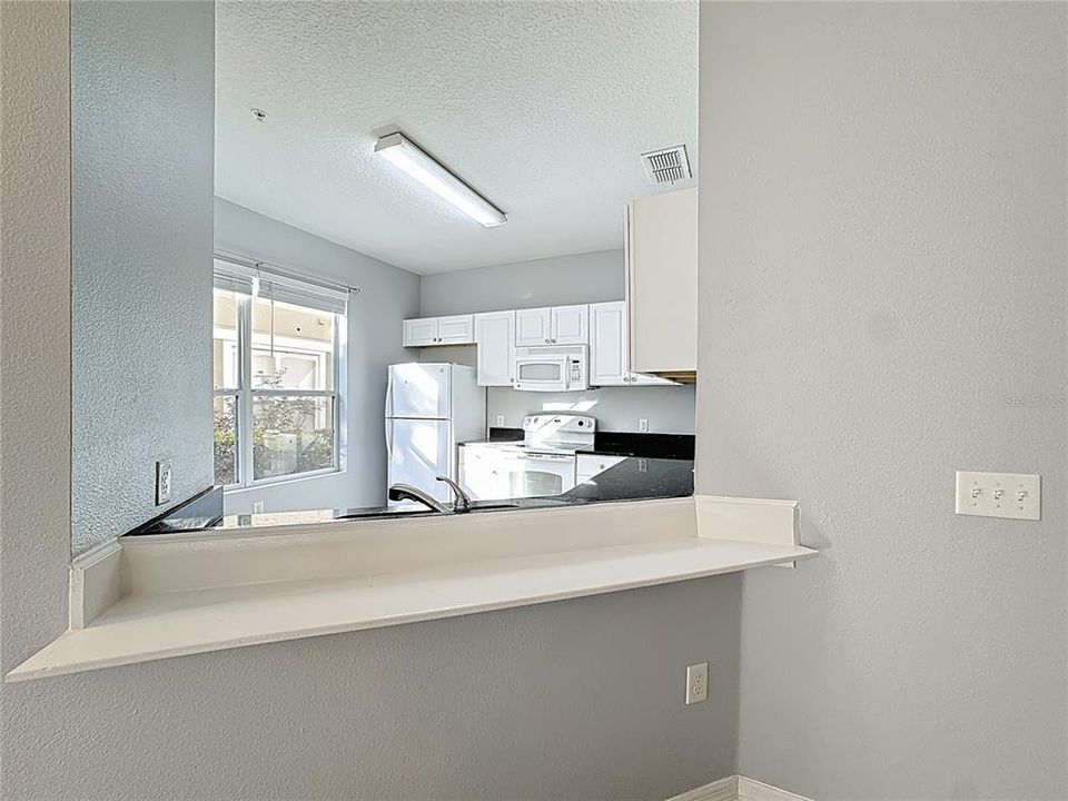 For Rent: $2,450 (3 beds, 2 baths, 1544 Square Feet)