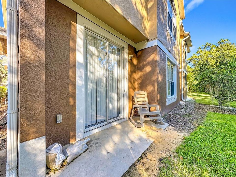 For Rent: $2,450 (3 beds, 2 baths, 1544 Square Feet)