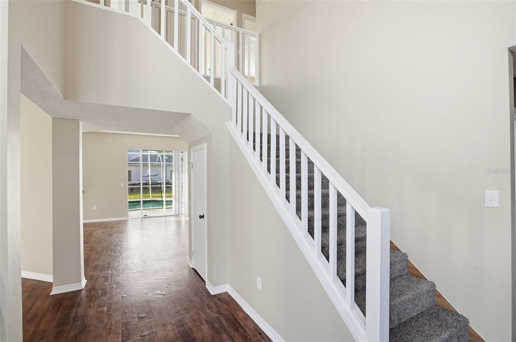 En Venta: $529,000 (5 camas, 2 baños, 3214 Pies cuadrados)