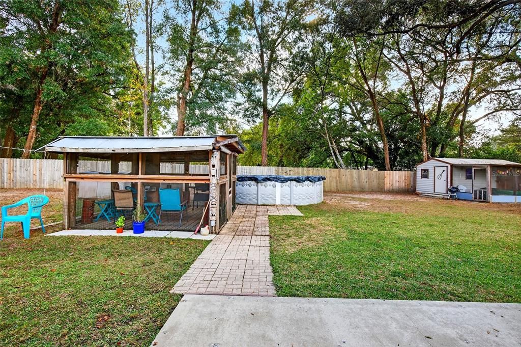 Active With Contract: $270,000 (3 beds, 2 baths, 1462 Square Feet)