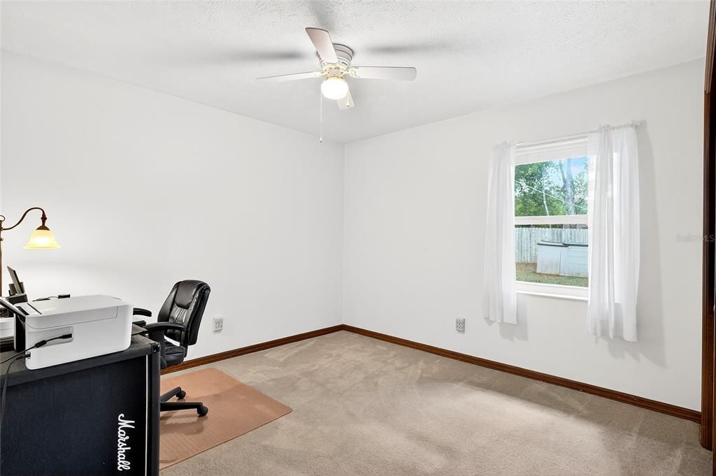 Active With Contract: $270,000 (3 beds, 2 baths, 1462 Square Feet)