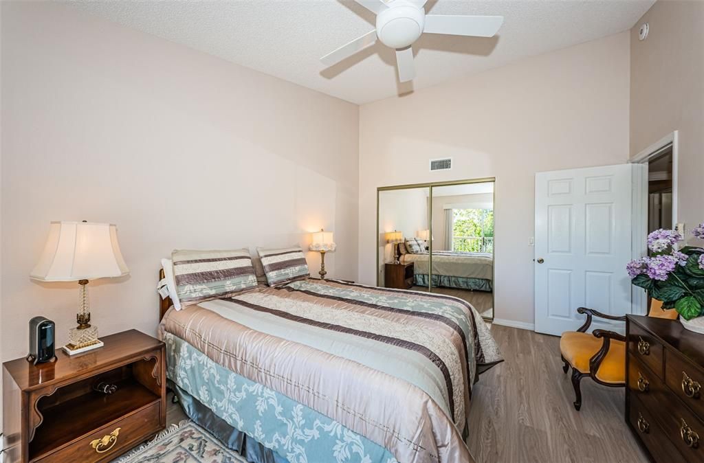 For Sale: $495,000 (4 beds, 2 baths, 2300 Square Feet)