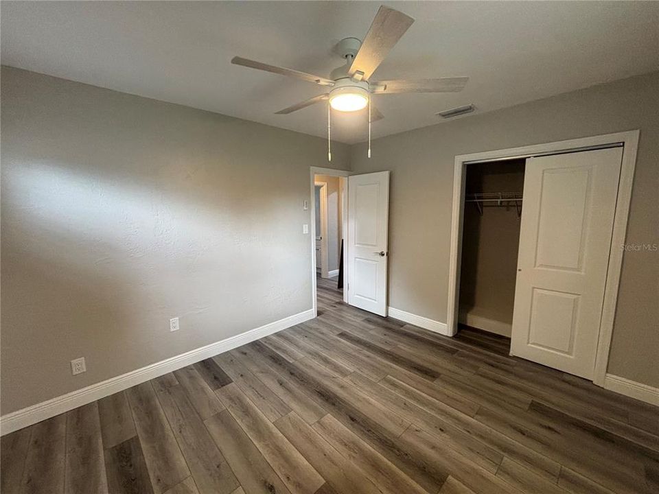 For Rent: $1,695 (2 beds, 1 baths, 958 Square Feet)