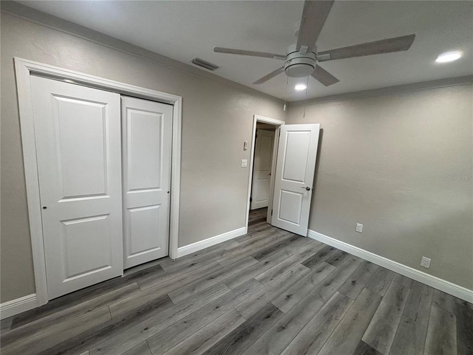 For Rent: $1,695 (2 beds, 1 baths, 958 Square Feet)