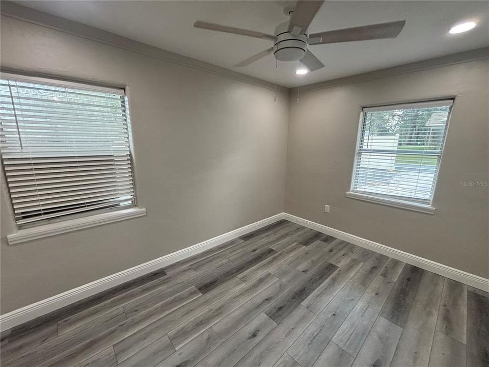 For Rent: $1,695 (2 beds, 1 baths, 958 Square Feet)